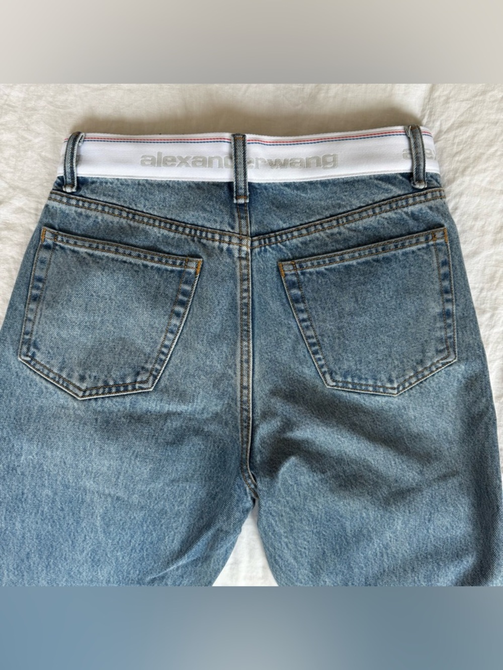 Alexander Wang Logo Mid Rise Relaxed Straight Jean Light Indigo - size 26 - Picture 5 of 6
